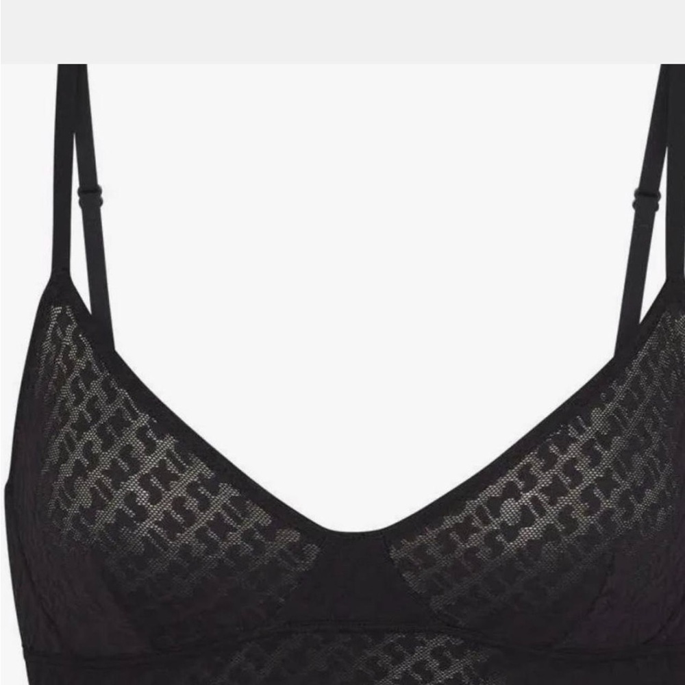 SKIMS Black Lace Wireless Bralette